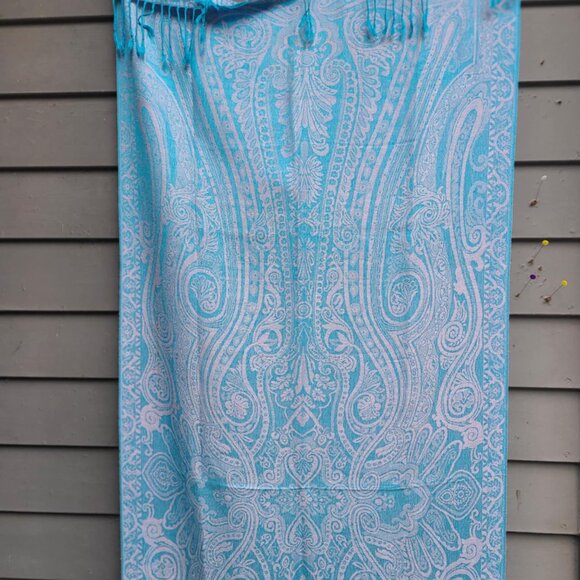 Blue and Silver Paisley Pashmina Silk Wrap - Picture 8 of 12